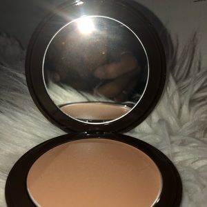 tarte Makeup - Tarte Foundation in Medium Shade tarte Makeup - Tarte Foundation in Medium Shade